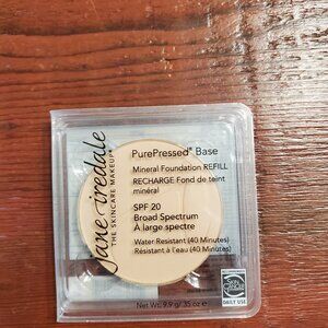 Pure pressed mineral foundation light beige refill